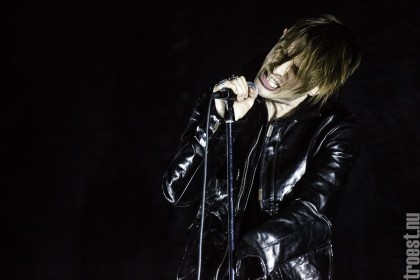 Cold Cave
